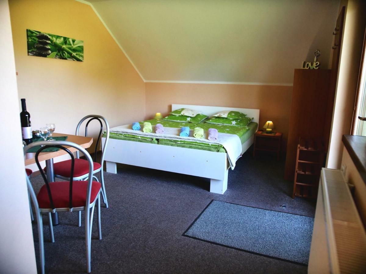 Apartmany U Slavky Besenova Exterior photo